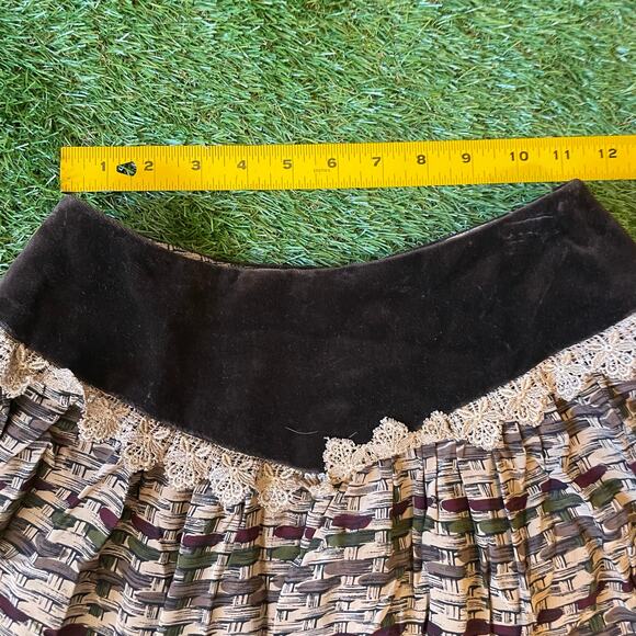 Vintage 80s Miss O Oscar De La Renta Silk Basket Weave Skirt with Velvet Yoke - Picture 4 of 11